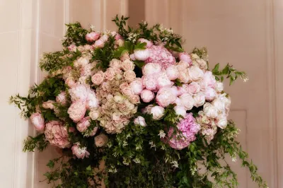 Luxury floral design Paris wedding