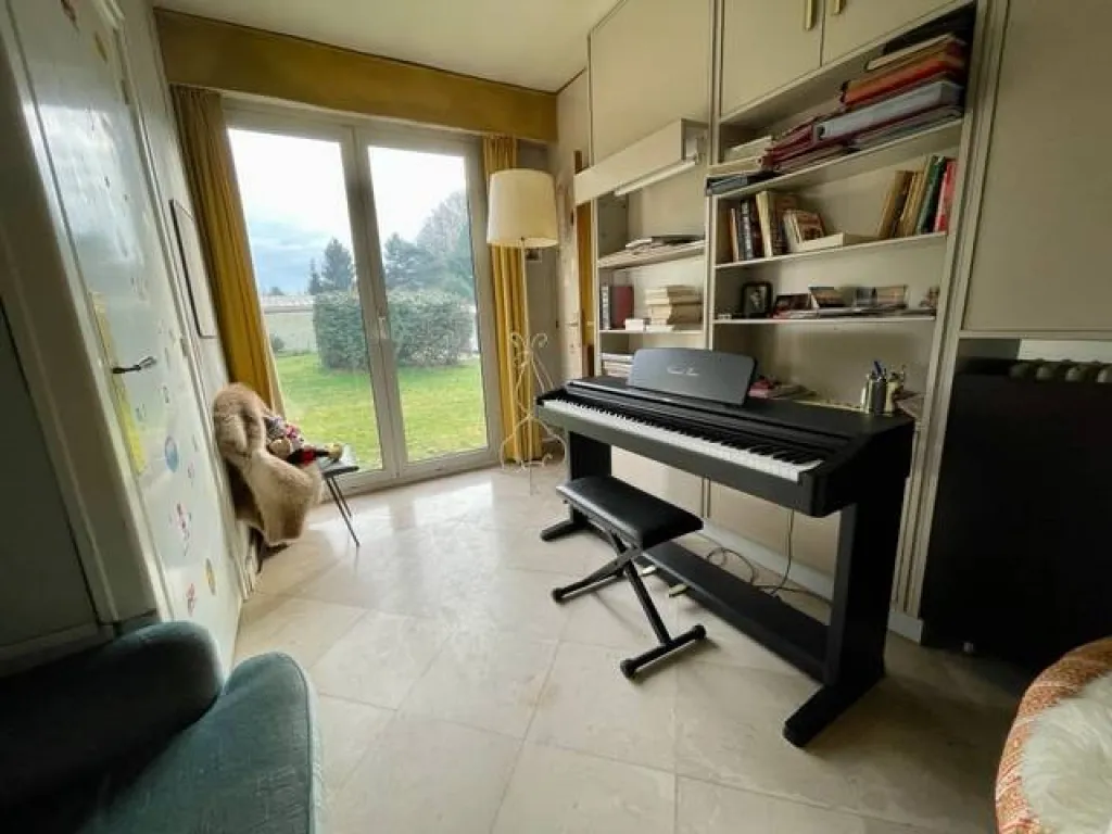 A saisir magnifique maison plain-pied de 220 m² sur un terrain de 1890 m² avec piscine commune de ST AUBIN LES ELBEUF 76410