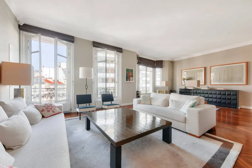 A vendre Haussmannien 3 Chambres Passy Paris 75016