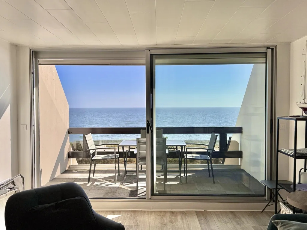 À louer en saisonnier, très bel appartement vue mer avec 1 chambre