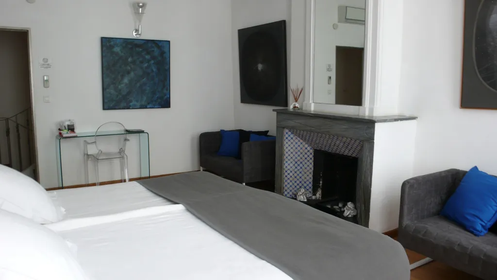 Maison avec terrasse à Avignon intramuros    