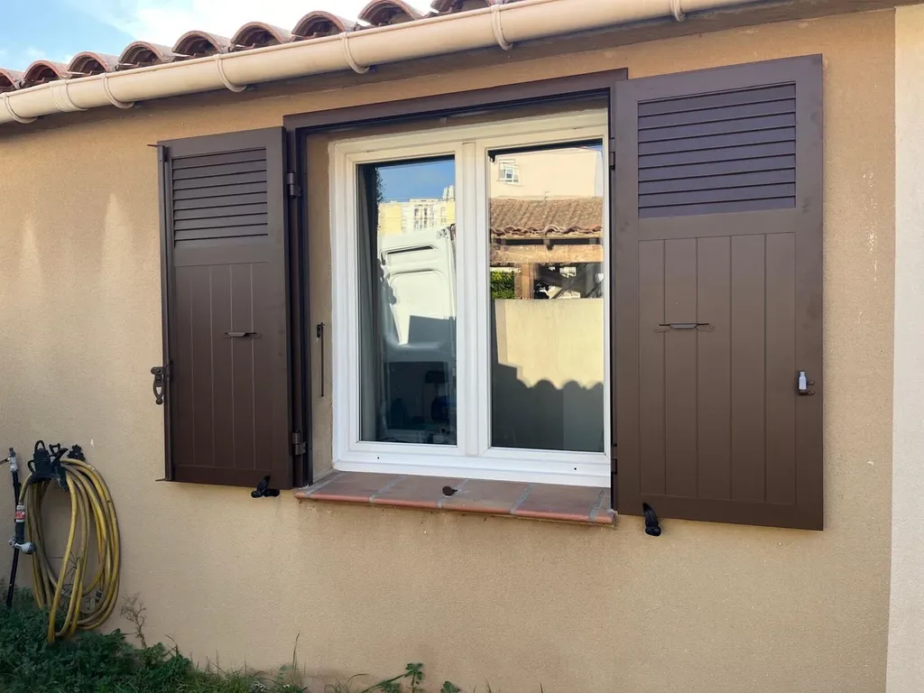 Volet battant Marron 