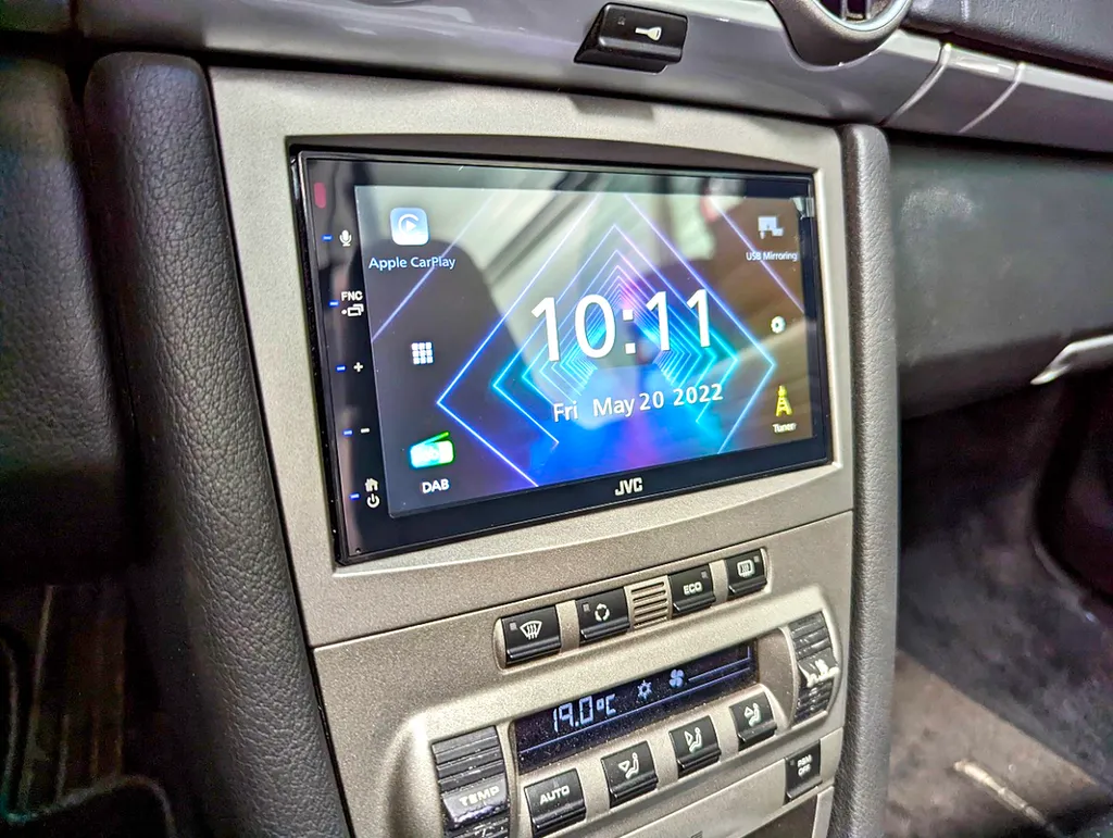 Installation d'un autoradio double Din JVC par Lyon Access Auto