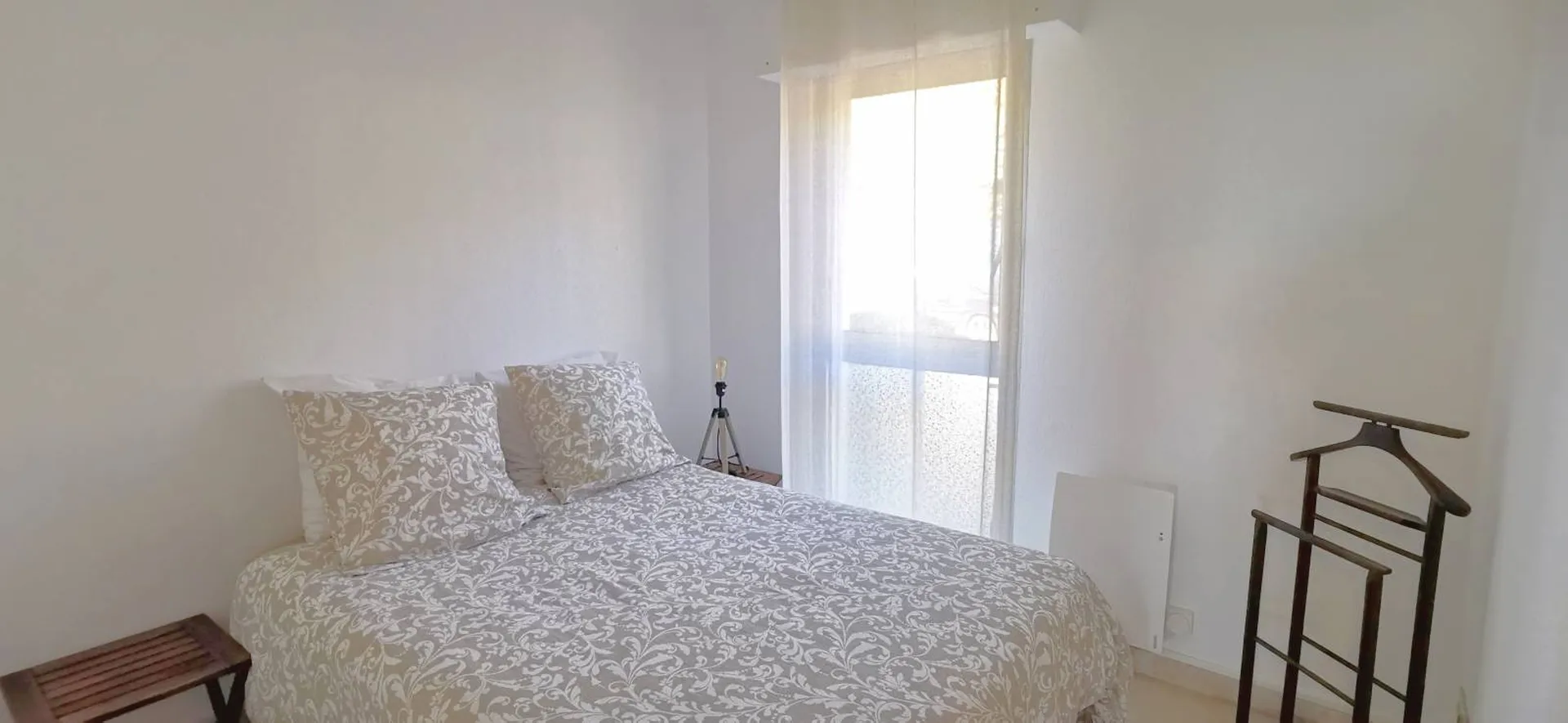 Vente appartement T2 Cassis  avec jardin et parking privé dans résidence de standing sécurisée
