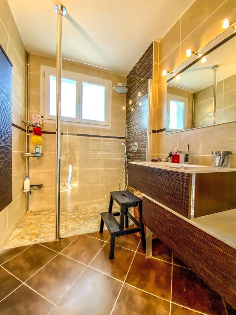 Acheter une maison Familiale avec 5 chambres à Mesnil Esnard (76) 