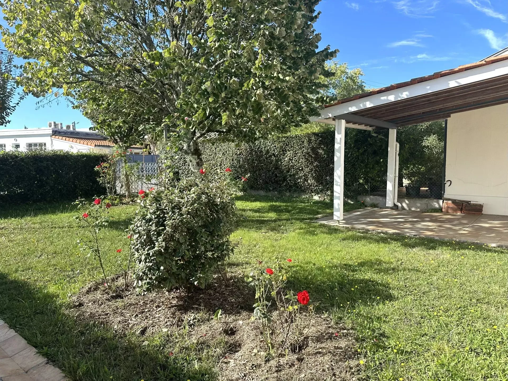 Location maison – 4 pièces – 3 chambres – 105,67 m² – 1 500 € / mois