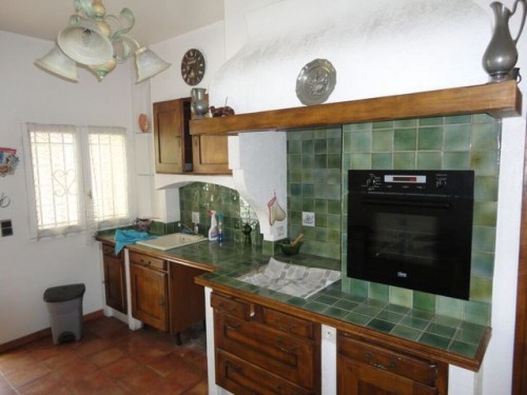 Vente villa Carnoux en Provence avec deux logements, garage, possible piscine