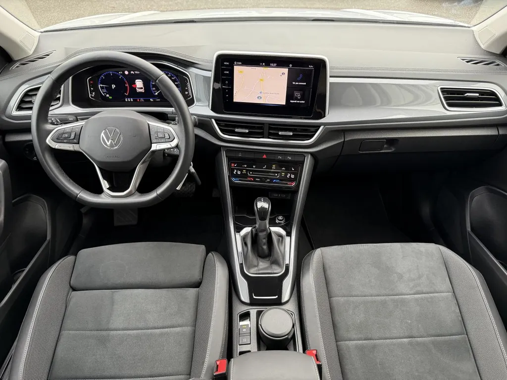 Volkswagen T-Roc d'occasion à prix mandataire près du Havre : SUV diesel automatique récent et garanti.