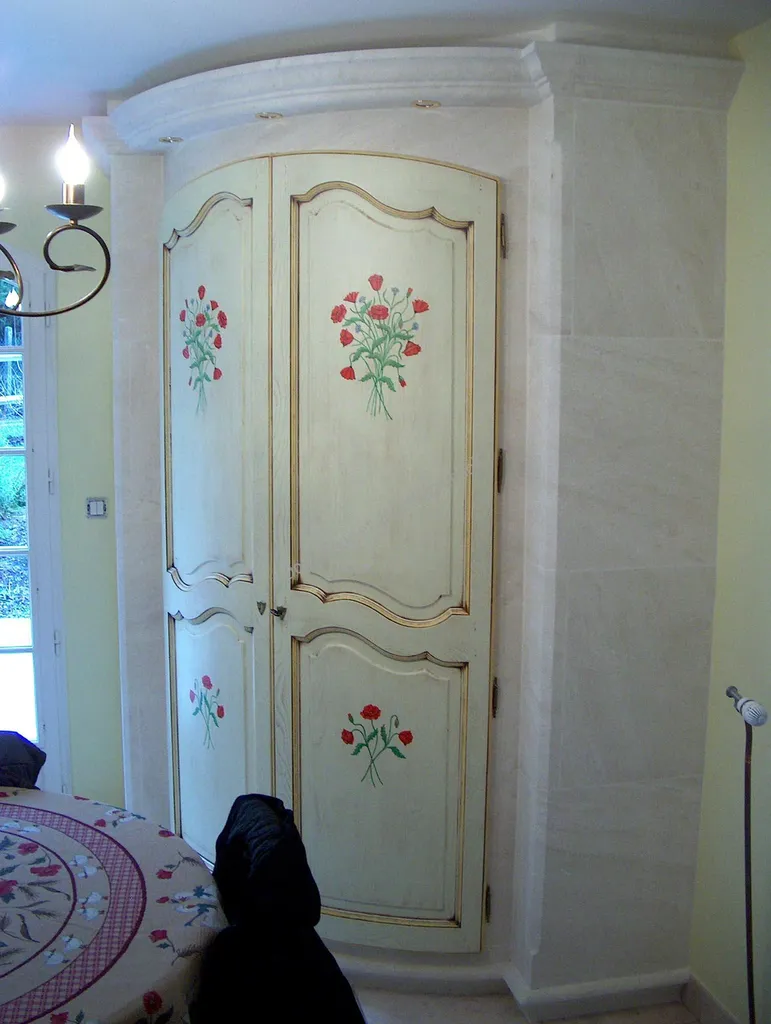 Meuble rangement de cuisine en pierre d'Estaillades