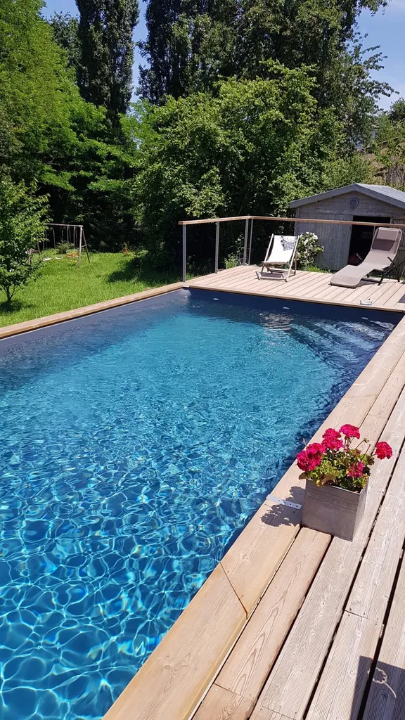 Qui peut me conseiller pour l'aménagement autour de ma nouvelle piscine à Libourne, Gironde?