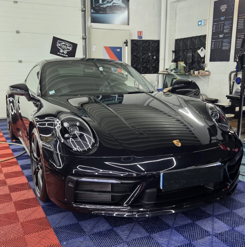 Detailing Center Lyon : centre expert en detailing auto et moto à Vénissieux, intervention rapide proche de Lyon et Mions