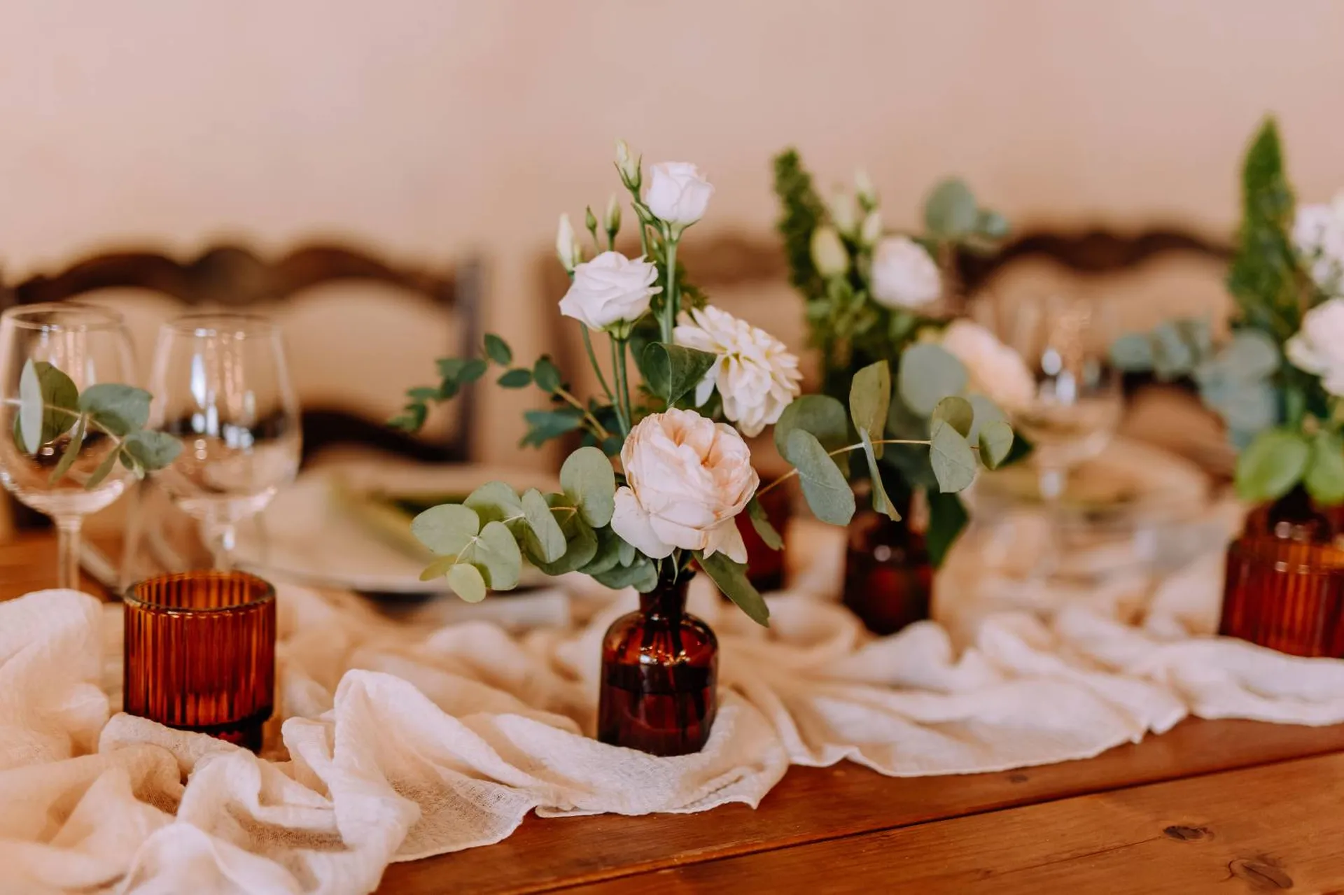 Le calendrier des fleurs : Choisir des fleurs de saison pour son mariage avec votre wedding planner et designer en Aquitaine - Les Mariages de Mademoiselle L - Adeline Este