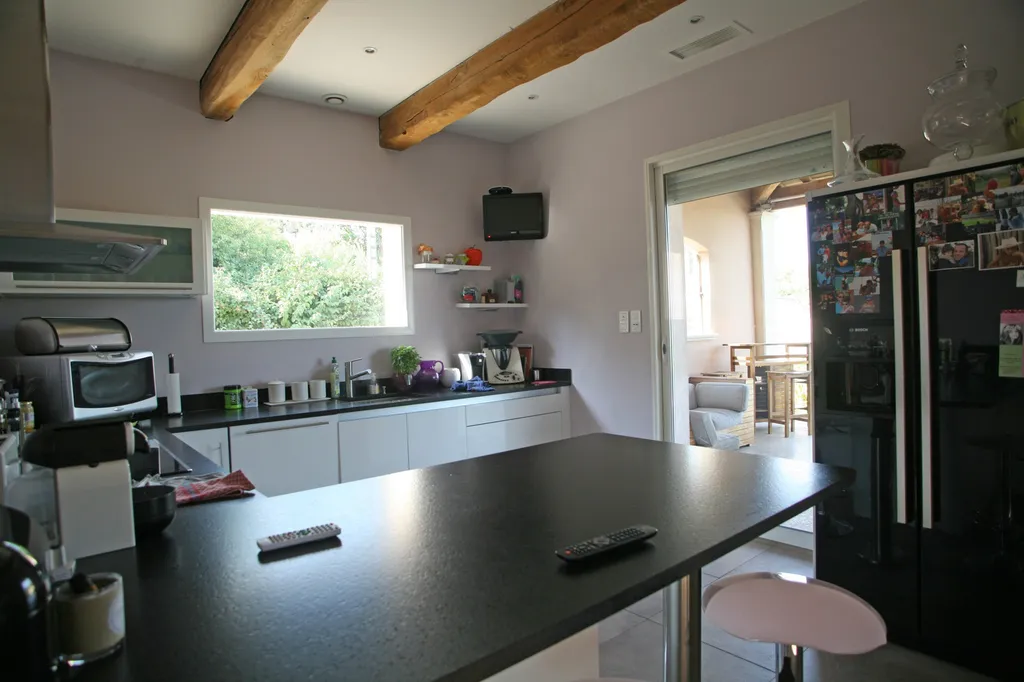 Monts de Vaucluse - Maison traditionnelle avec piscine    