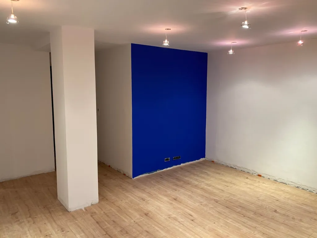 Prix pose parquet et peinture dans appartement au Lavandou