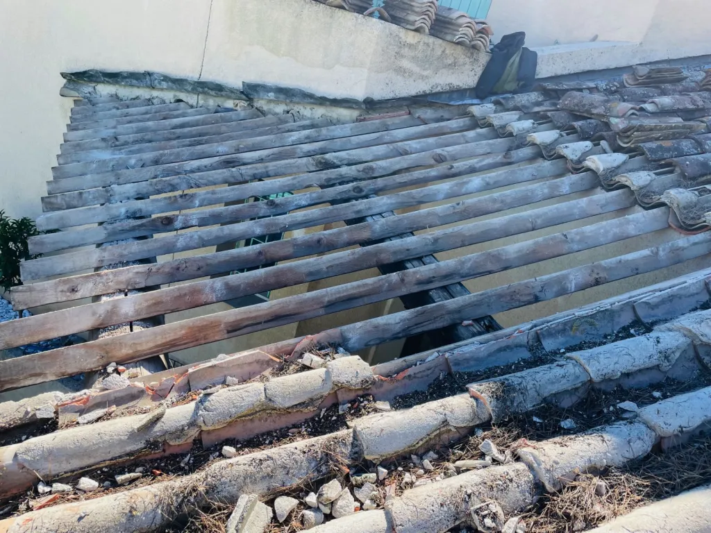 Changement d’une toiture de Auvent d’une maison sur Ventabren près de Aix en Provence