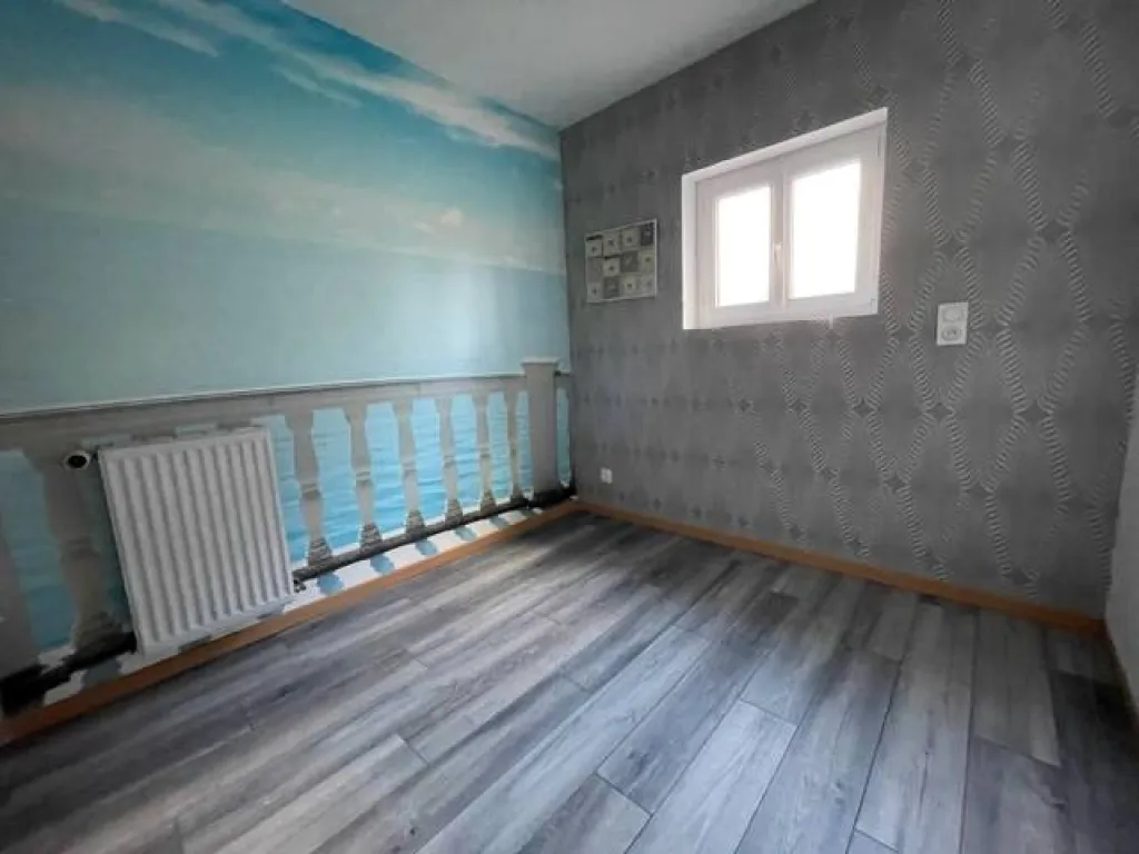 EXCLUSIVITÉ magnifique maison de 130 m² plus dépendance de 60 m² habitable édifiée sur 4600 m² de terrain sur la commune de LA LONDE 76500