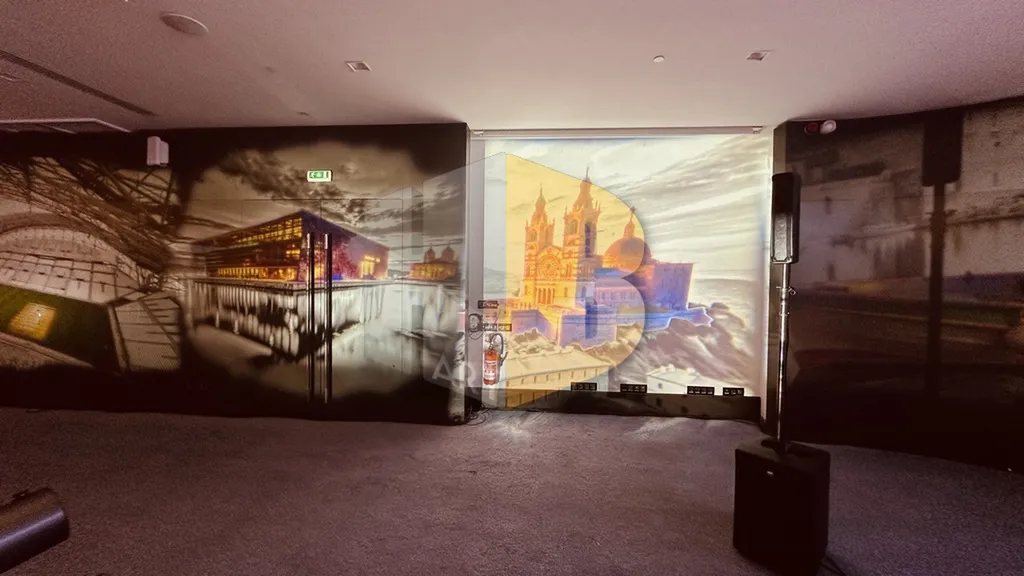 Installation Mapplight en salle de réception corporate à Marseille, alternative au mapping vidéo