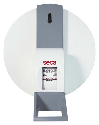 Toise murale SECA 206 — toise à ruban mécanique pour mesurer la taille jusqu’à 220 cm avec lecture facile et mécanisme à enroulement automatique à Valence