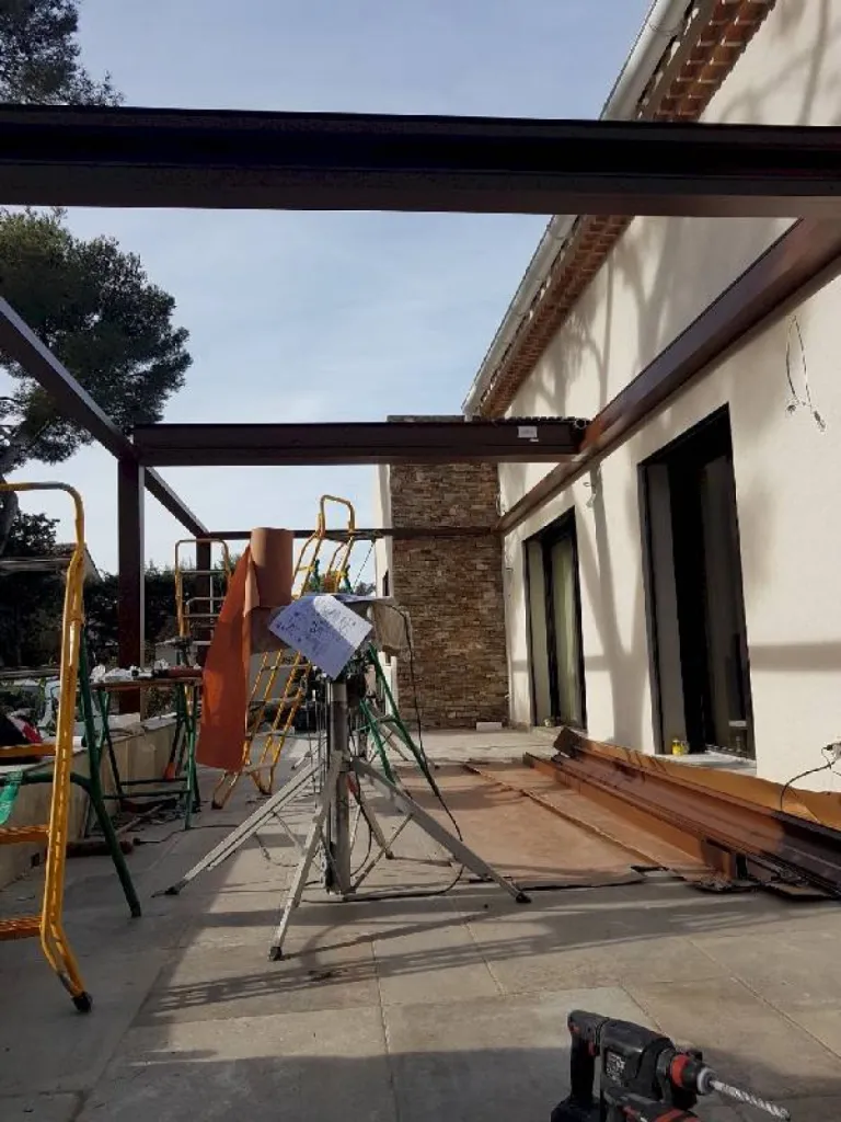 installation des 2 pergolas à toile rétractables sur mesure