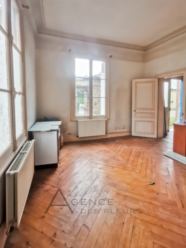 A vendre maison de 160 m² à rénovée sur la commune de ST PIERRE LES ELBEUF 76320