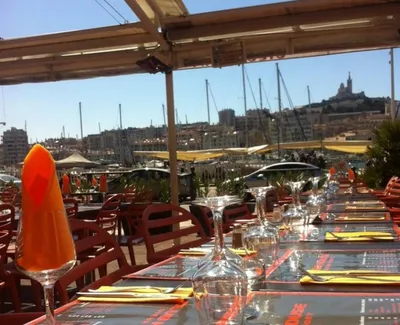 club house vieux port MARSEILLE boutique solution Marseille 