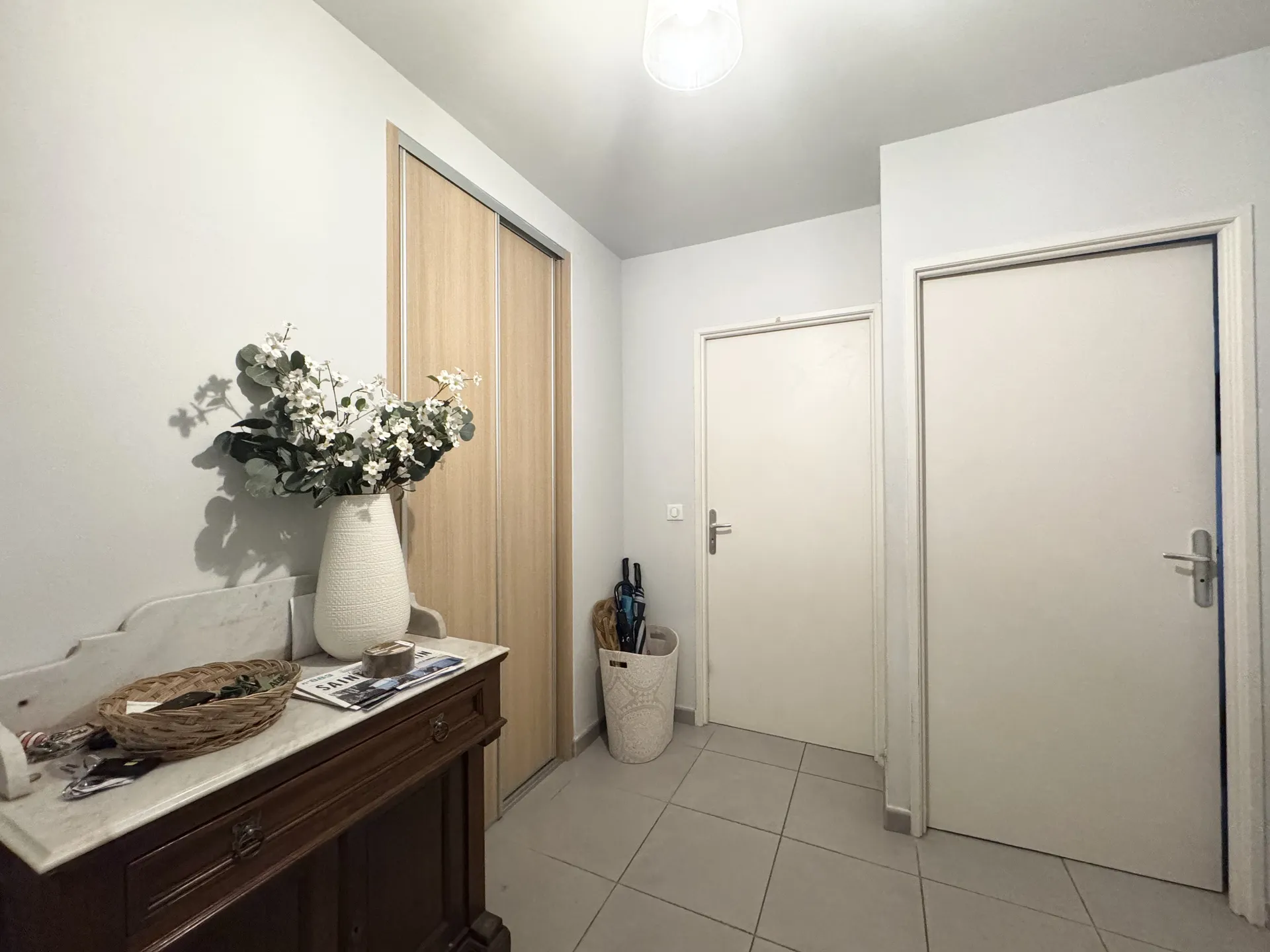 Hall d'entrée invité Helix Immobilier 