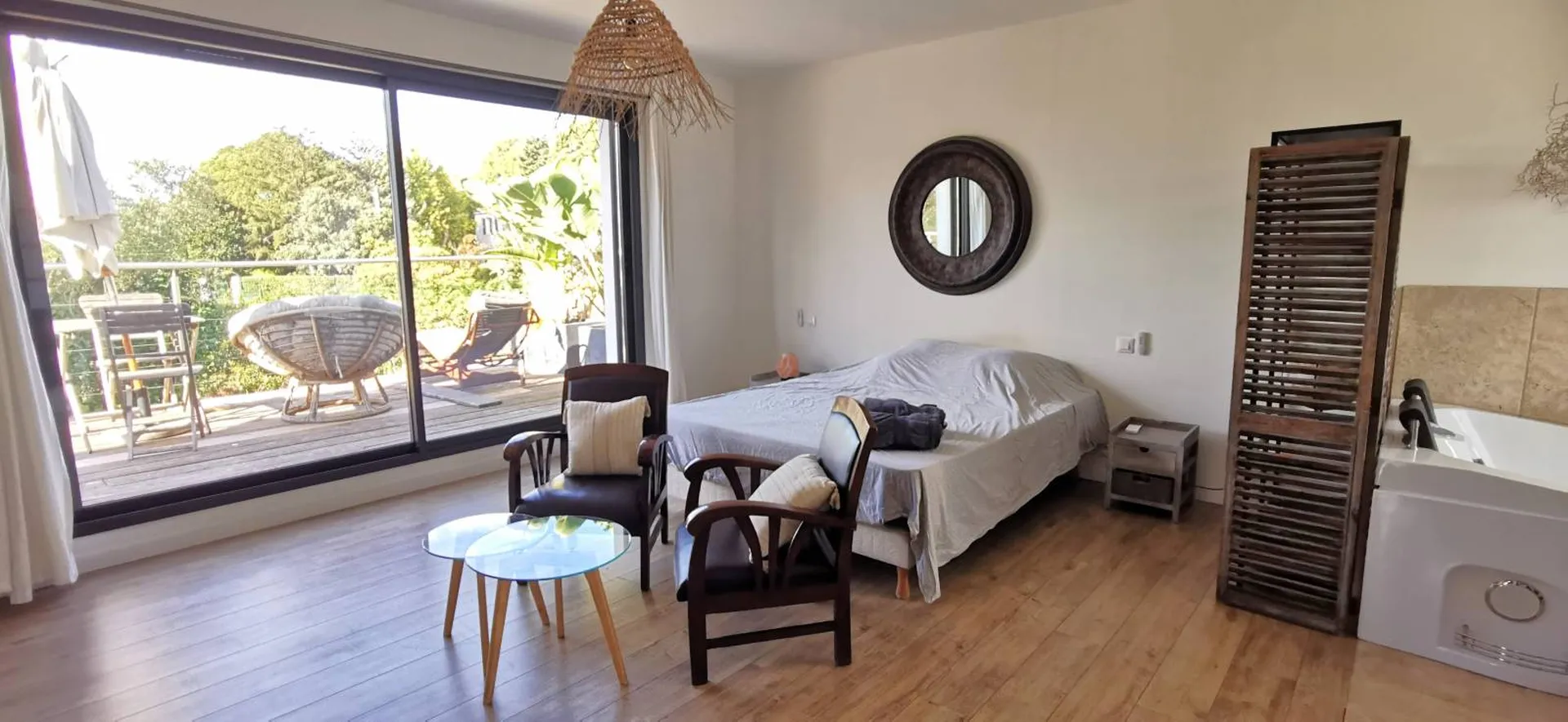 Vente villa Cassis  au calme dans clos sécurisé avec garages et piscine