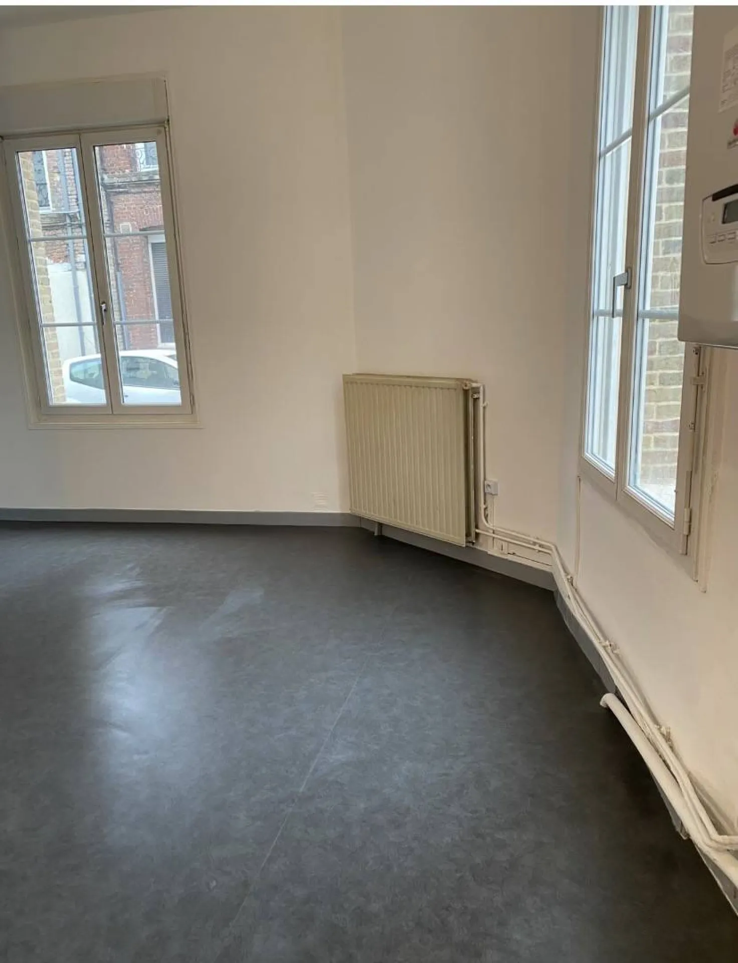 cette maison de ville est louée 680¬ par mois