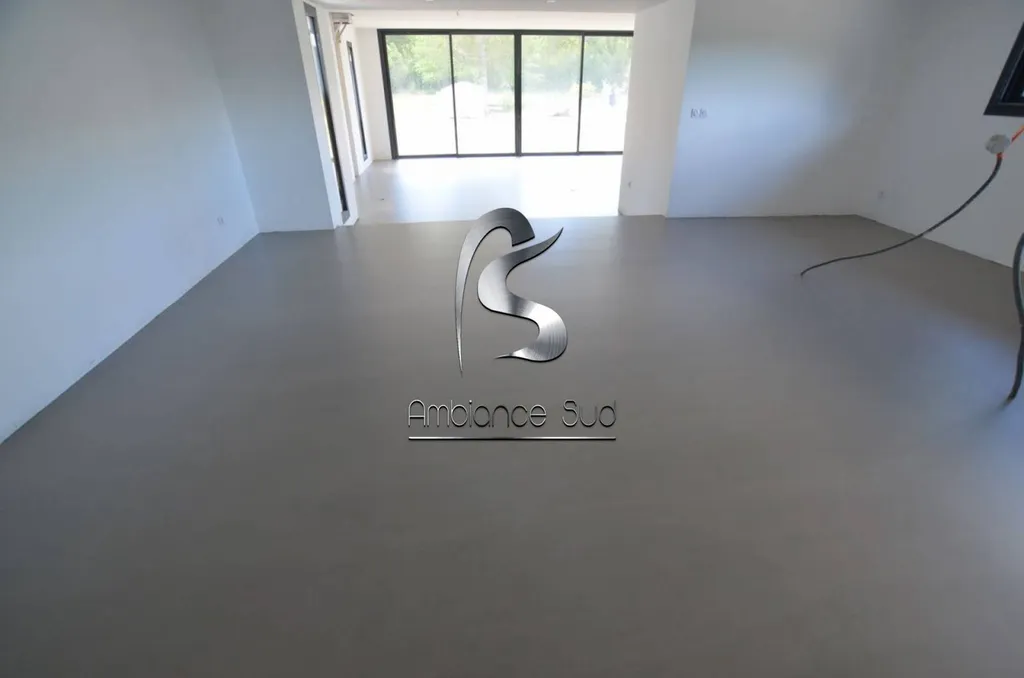 AMBIANCE SUD BETON CIRE COULE A AIX EN PROVENCE