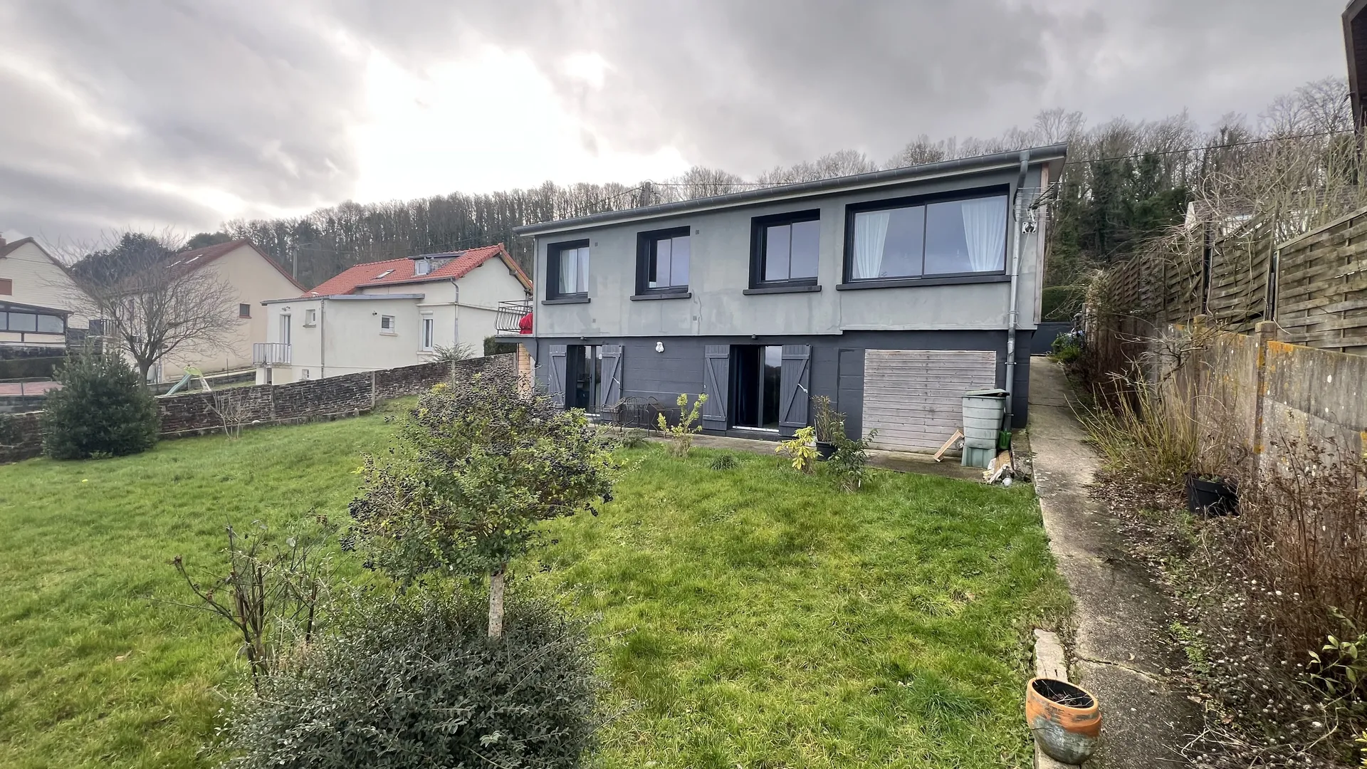 charmante maison rénovée 140m² avec studio indépendant, secteur recherché, au parc Sainte-Croix à Eu, 76260. Normandie 76