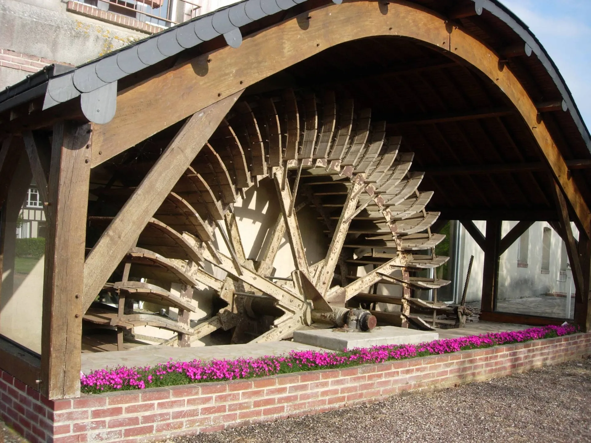 Achat d'une Propriété rénovée et ses dépendances aménagées, idéales pour du gîte, sur presque 2 Ha de parc, dans le Pays d'Auge.