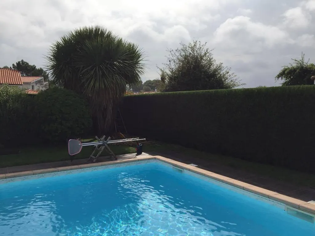 Une approche écologique et environnementale près de Contis 