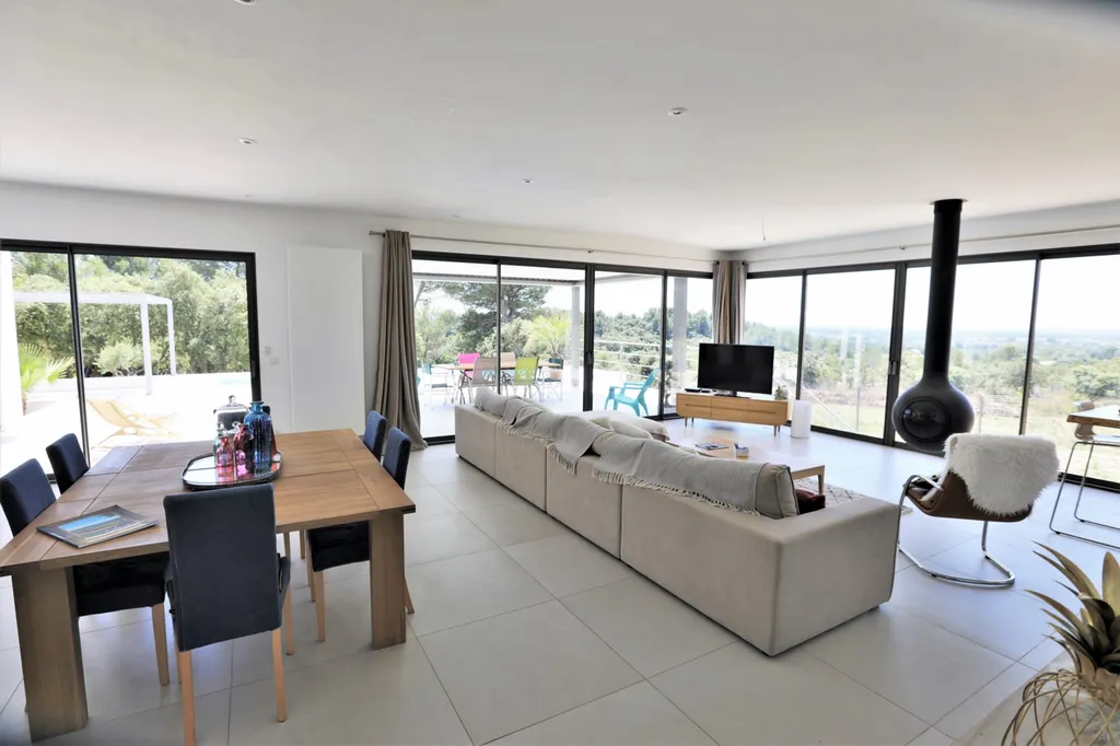 Saumane-de-Vaucluse, maison contemporaine avec magnifique vue   