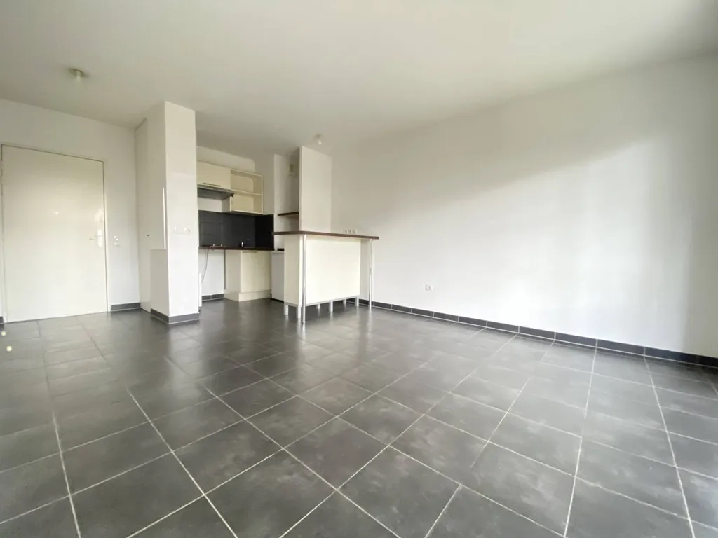 Appartement 2 pièces 92 m² · à Saint-Médard-en-Jalles · 92 m² · 156 000 €