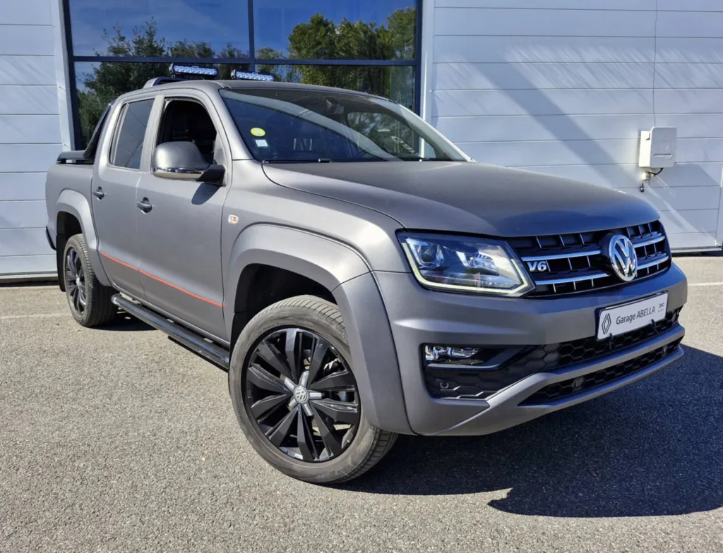 VOLKSWAGEN AMAROK DOUBLE CABINE 3.0 V6 TDI 258 CV 4MOTION DUCATI DIAVEL EDITION BVA OCCASION / ROLL COVER / ATTELAGE / PEINTURE MATE / RAMPE LED près de Toulouse en occitanie