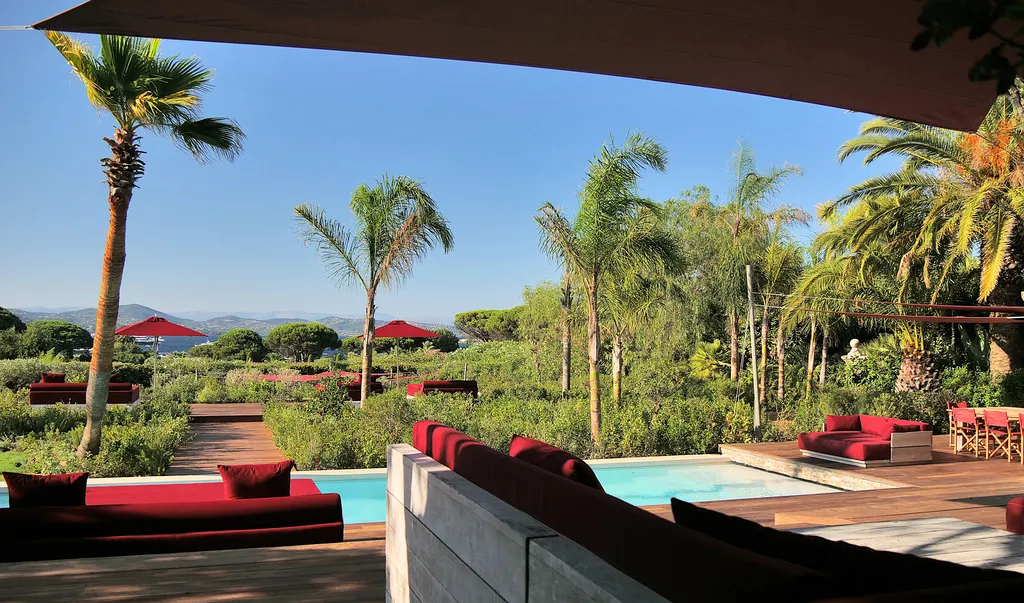 Maintenance villa et gestion technique de résidence secondaire de luxe à Saint-Tropez