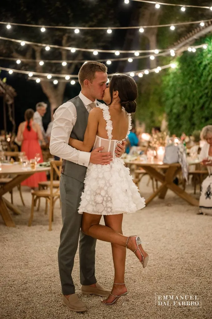 Diner de mariage en extérieur à Aix en Provence Photo Cabinet Poetique