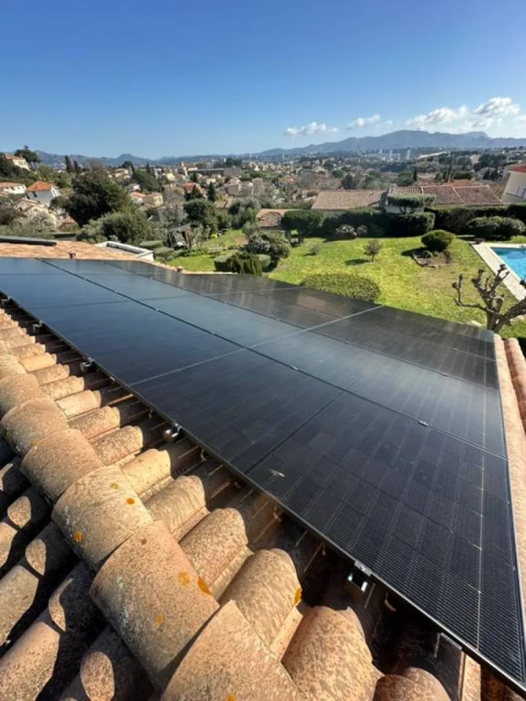 Installation de panneaux solaires par Provence Energie Solaire Services à La Ciotat