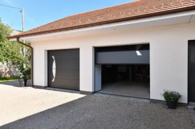 Porte de garage sectionnelle sur Salon-de-Provence