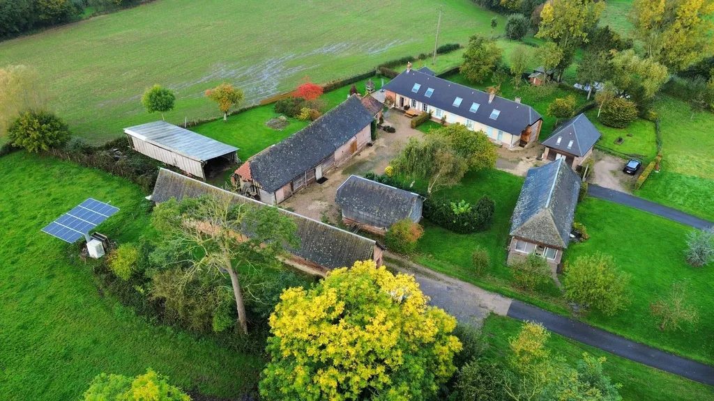 CORPS DE FERME AU COEUR DU PAYS DE BRAY