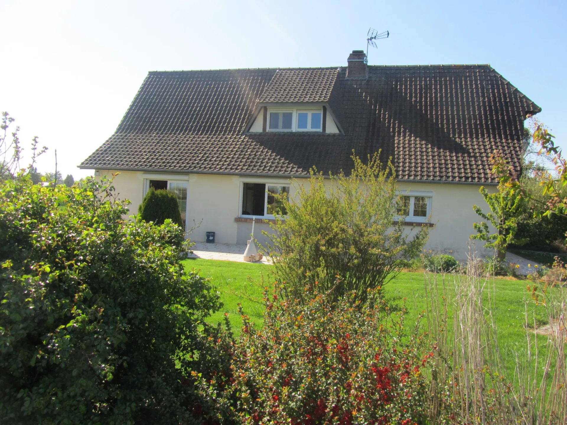 Cherche à acheter longère sans vis à vis sur Fouqueville 27370