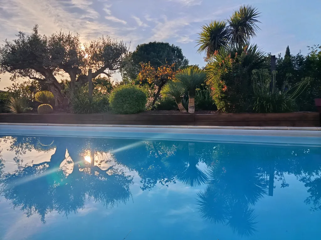 Aménagement de tours de piscine et bordures paysagères à Muret et Toulouse