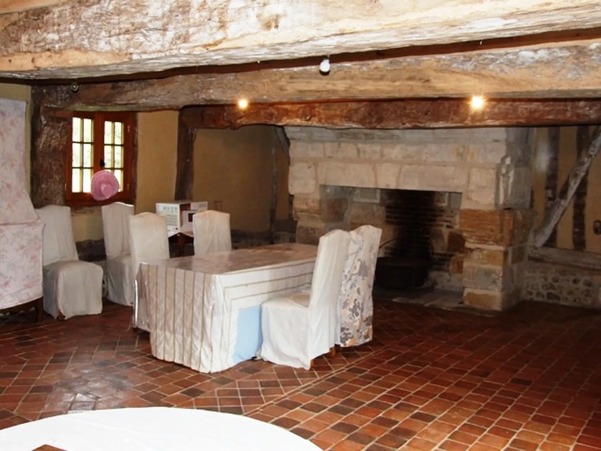 CHAUMIERE Entre PONT L'EVEQUE et CORMEILLES