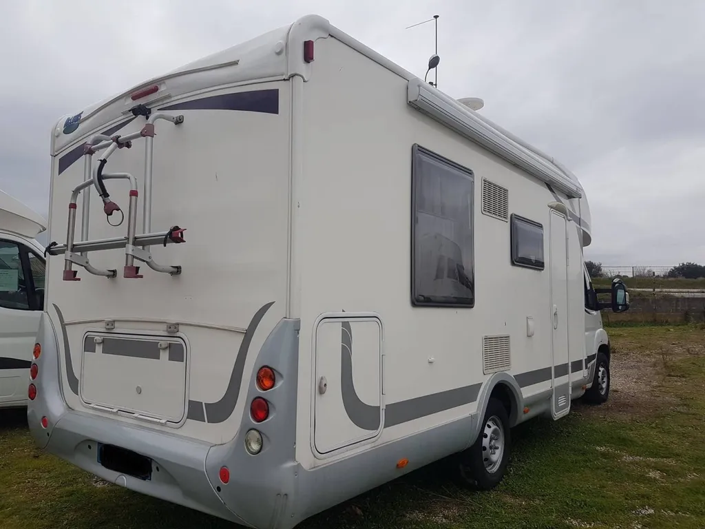 VÉHICULE VENDU Camping-car  Mc LOUIS MC4 72 LIT CENTRAL, 4 COUCHAGES A LANCON DE PROVENCE