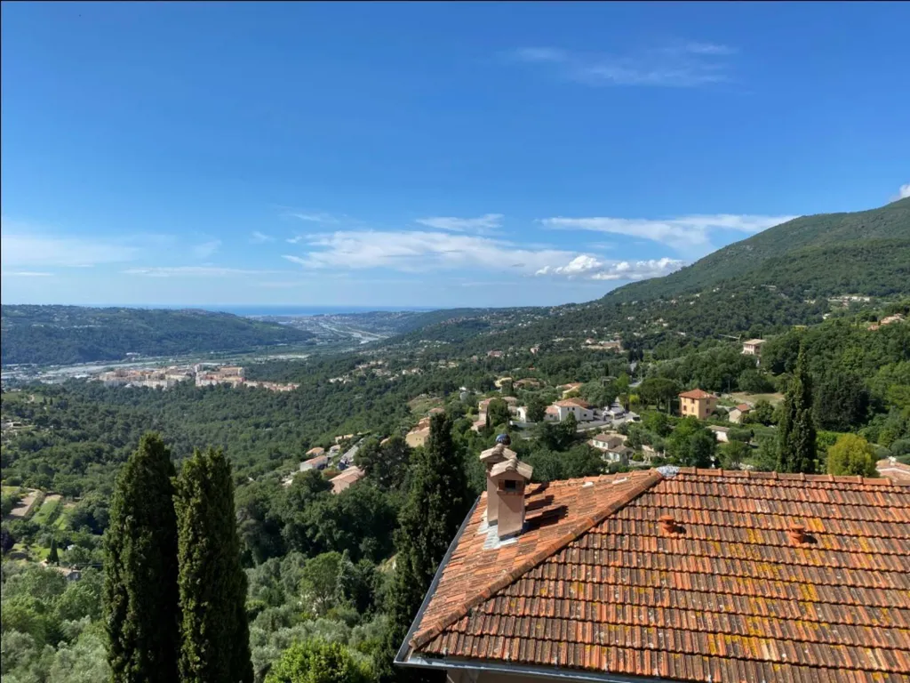 viager occupé avec vue mer à Carros village