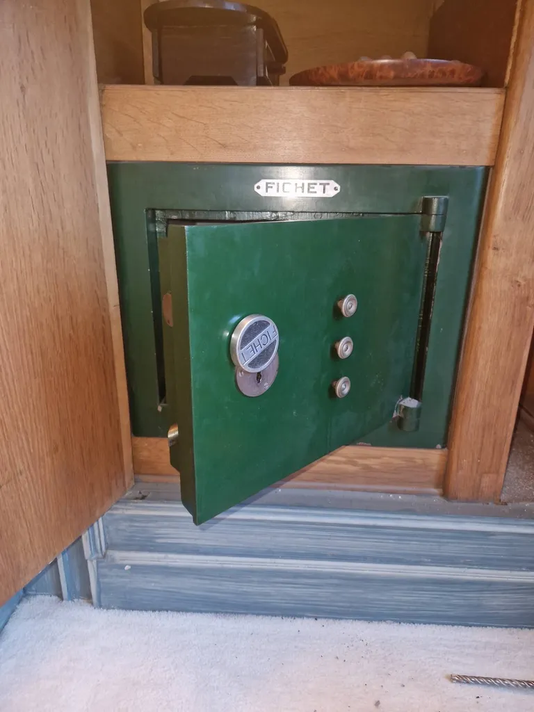 ouverture et réparation d'un coffre-fort sur Saint Saulve réalisé par serrurier spécialiste