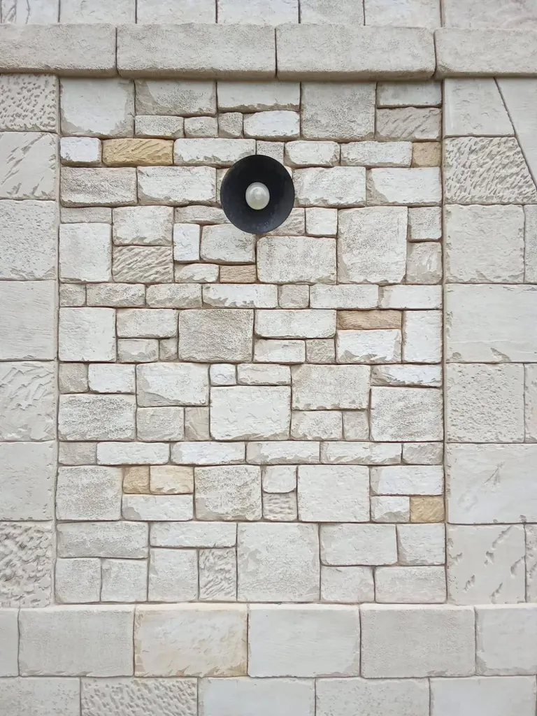 Le ravalement aspect pierre sur maison ancienne pour conserver son charme et son authenticité à Etretat et ses alentours 76