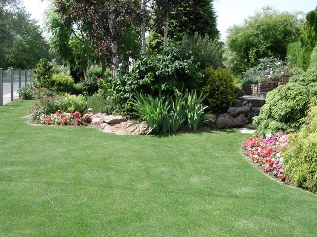 Réalisation d'entretien ponctuel ou régulier par notre équipe de paysagistes