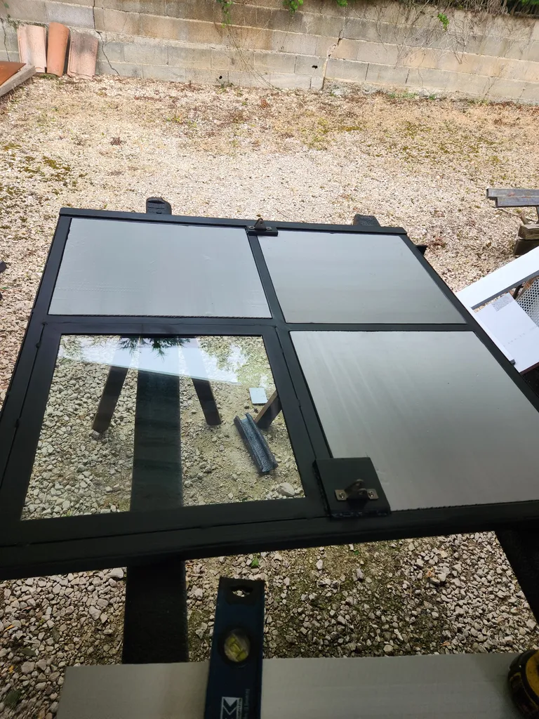 trappe tôle 2 vtx avec insert vitré,  manuelle avec vérins gaz. inoxydable. isolée 