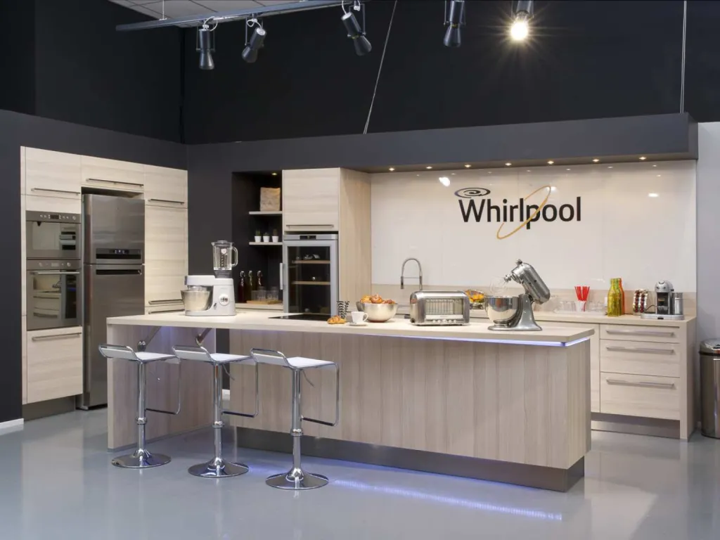 AVIVA cuisine Bar Whirlpool